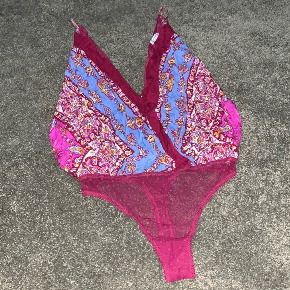 Free People Low-Back Thong Bodysuit Border Babe - Picture 6 of 11